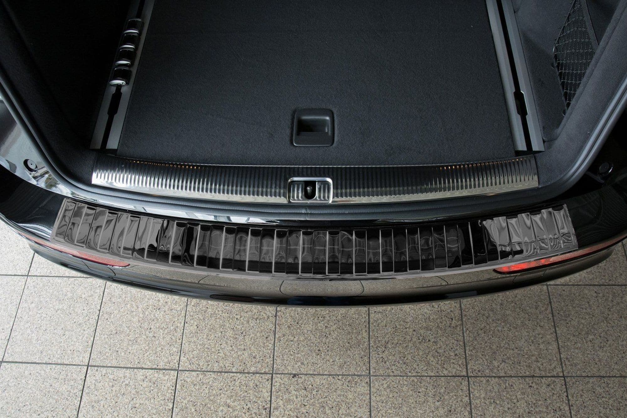 Rear bumper trim — Black chrome, Stainless steel, Polished